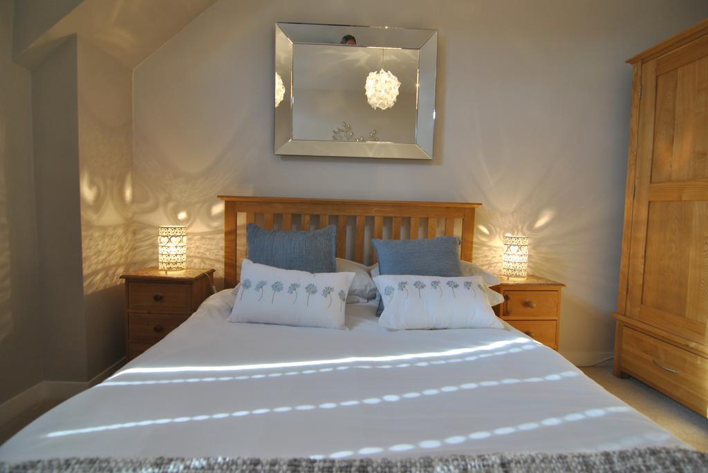 The Courtyard 2 Bedroom Apartments In Central Windsor With Parking מראה חיצוני תמונה
